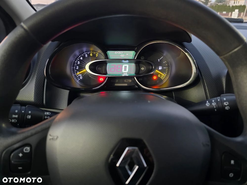 Renault Clio 1.2 16V 75 Expression - 27