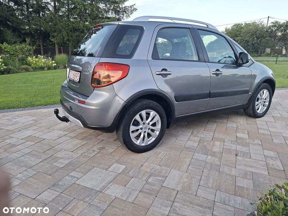 Suzuki SX4 - 10