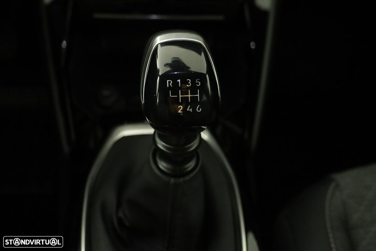 Peugeot 2008 1.2 PureTech Allure - 14