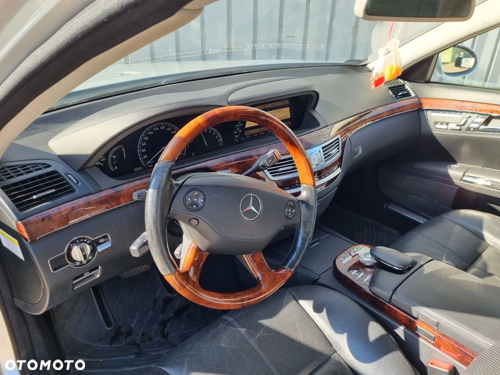 Mercedes-Benz Klasa S 500 4Matic 7G-TRONIC - 12
