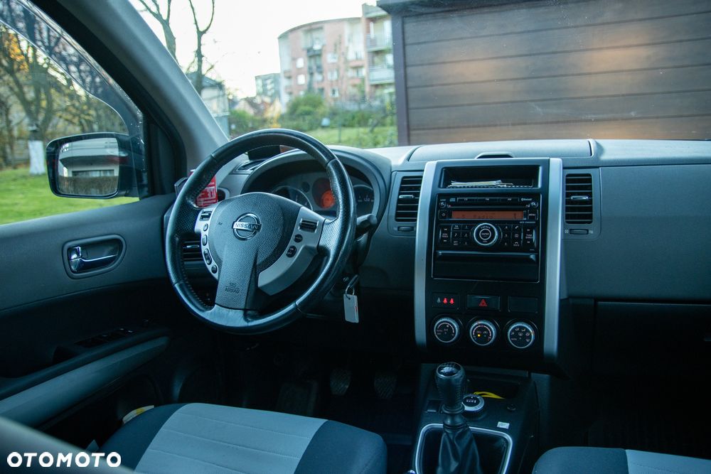 Nissan X-Trail 2.0 dCi 4x4 DPF SE - 9