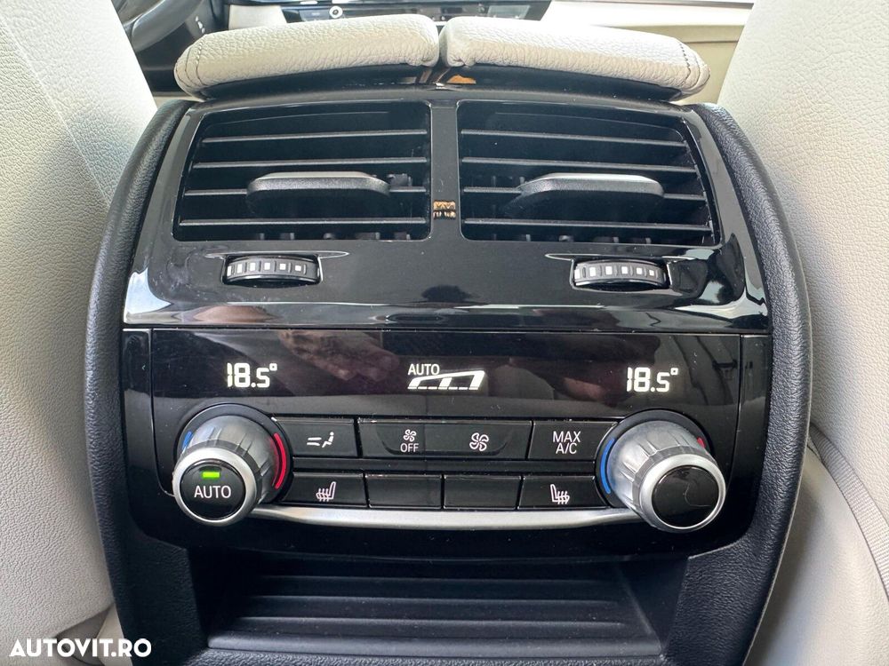 BMW Seria 5 530i xDrive Aut. Luxury Line - 17