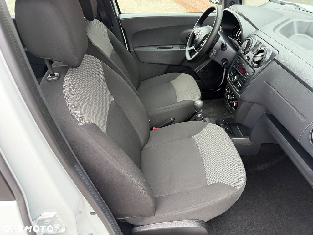 Dacia Lodgy 1.3 TCe Laureate S&S - 26