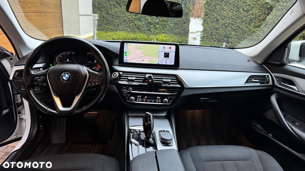 BMW Seria 5 520d Sport Line - 25