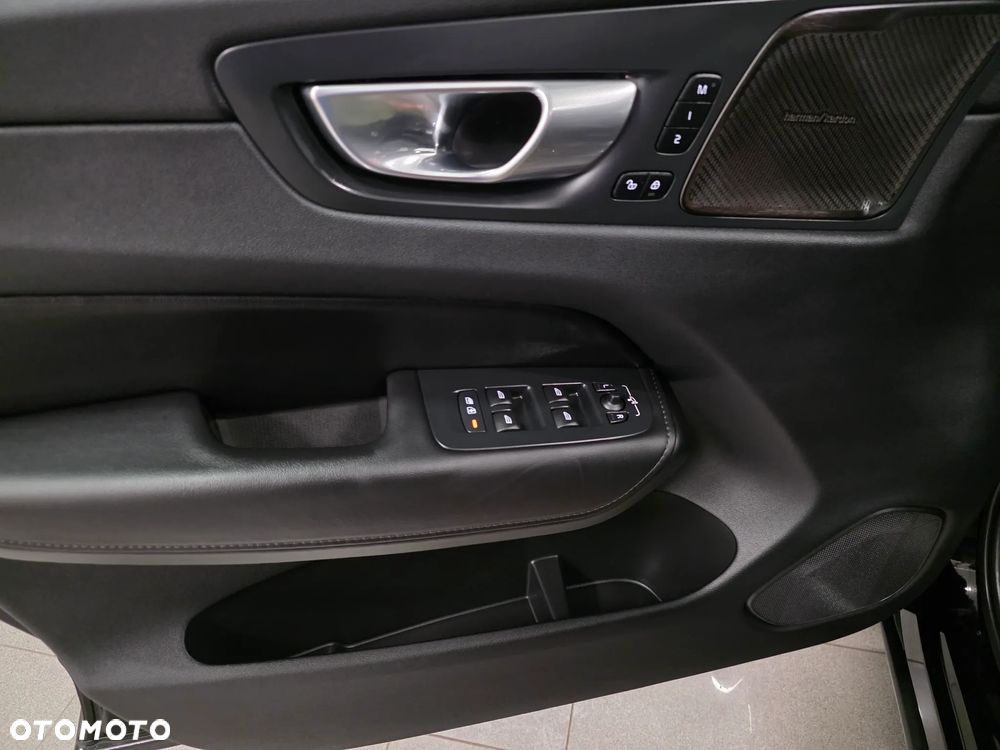 Volvo XC 60 B4 D Geartronic RDesign - 23