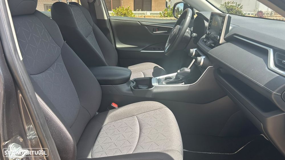 Toyota RAV4 2.5 HDF Comfort - 16