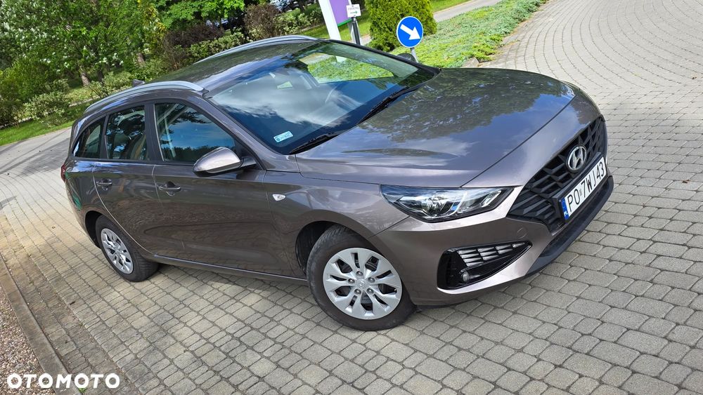 Hyundai i30 1.5 DPI Classic + - 5