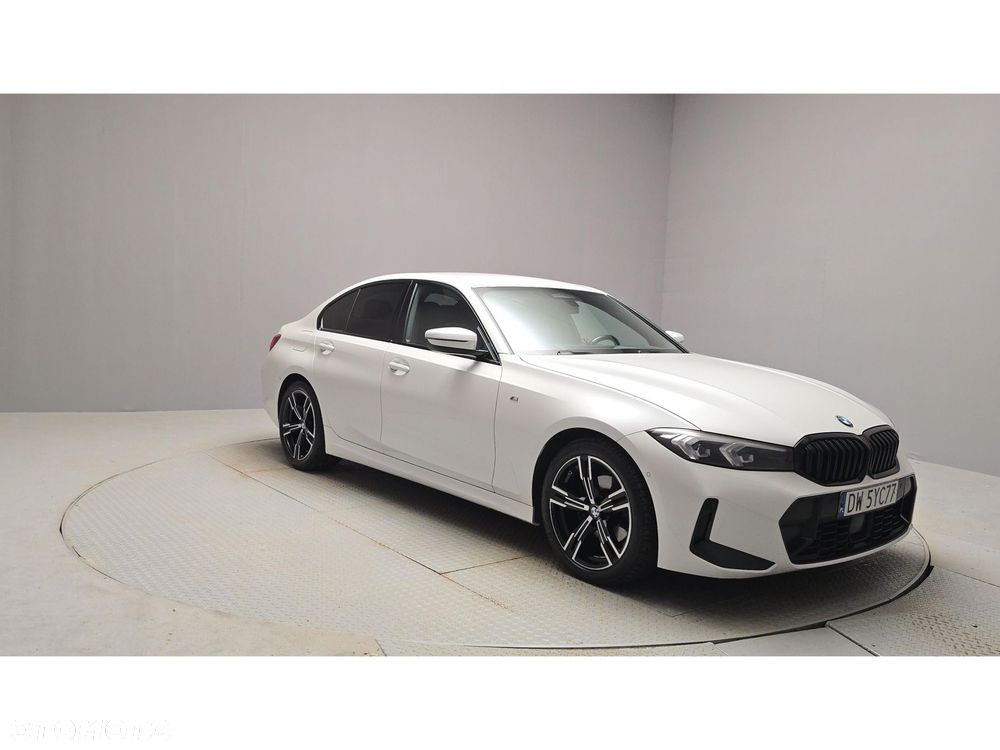 BMW Seria 3 320d xDrive mHEV M Sport - 7
