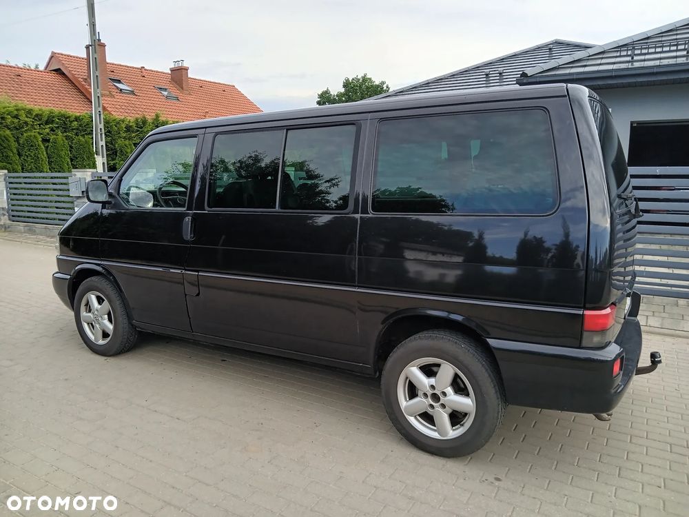 Volkswagen Multivan - 16