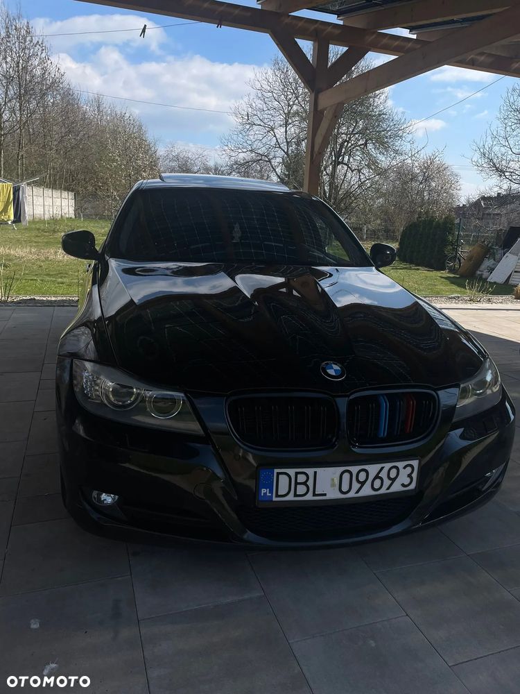 BMW Seria 3 320i - 11