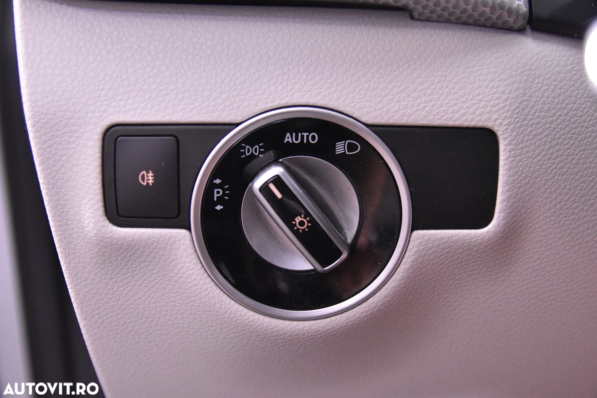 Mercedes-Benz B 180 7G-DCT - 15