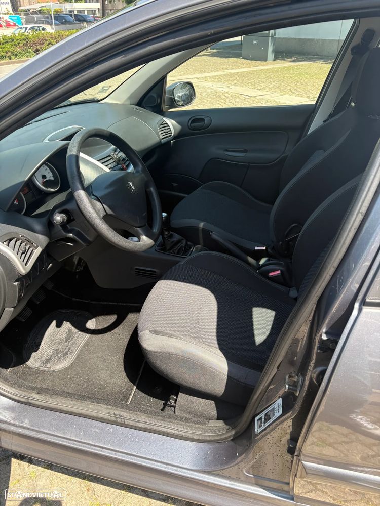 Peugeot 206+ 1.1 Urban - 8