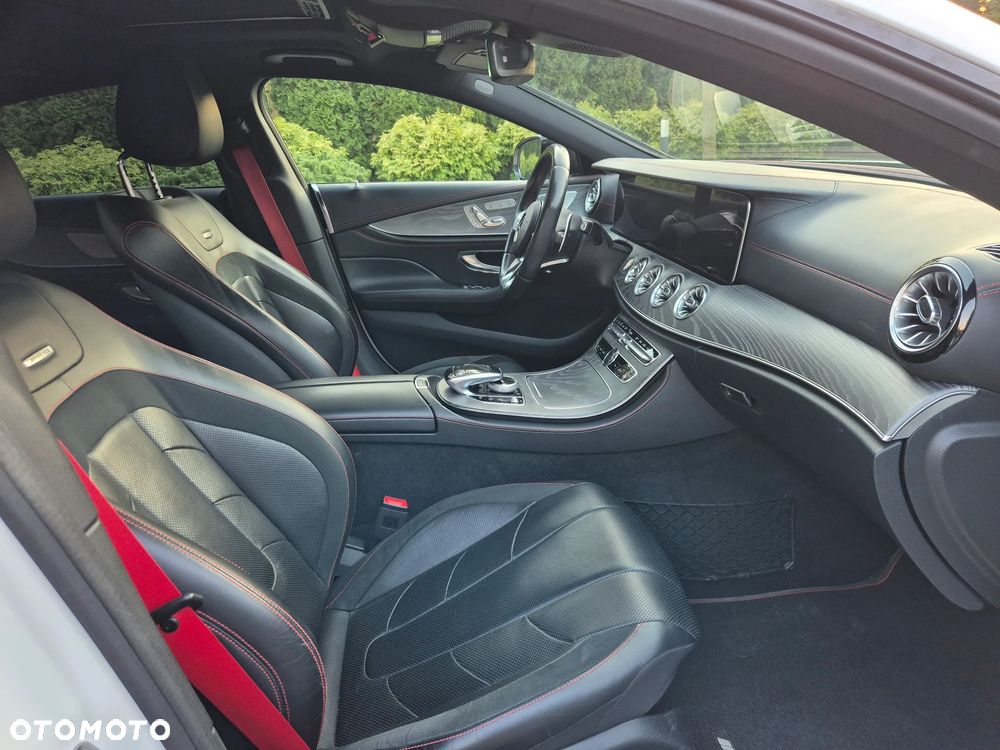 Mercedes-Benz CLS - 31