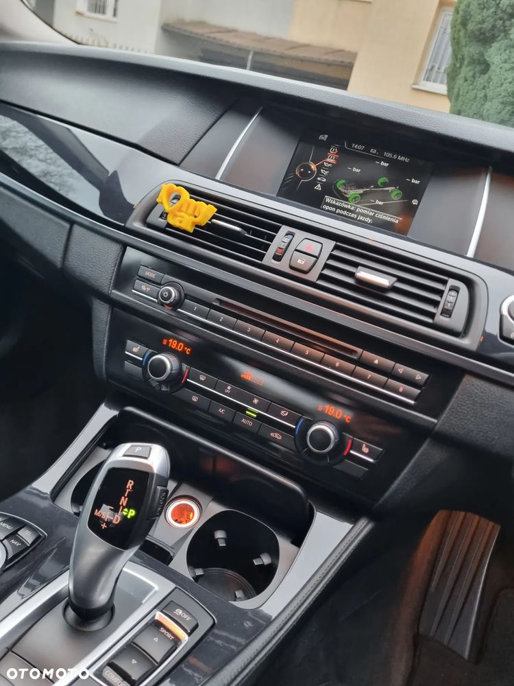 BMW Seria 5 520d - 7