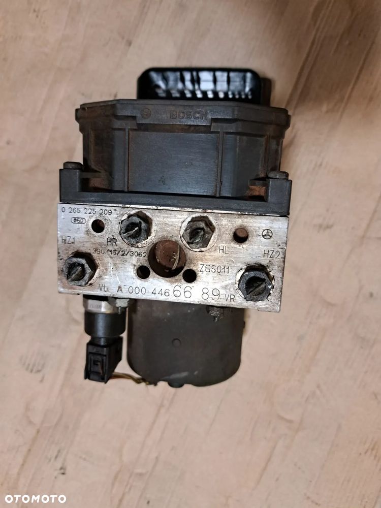 Pompa ABS MERCEDES VITO W639 2.2 CDI 0265225209  0265950094 - 1