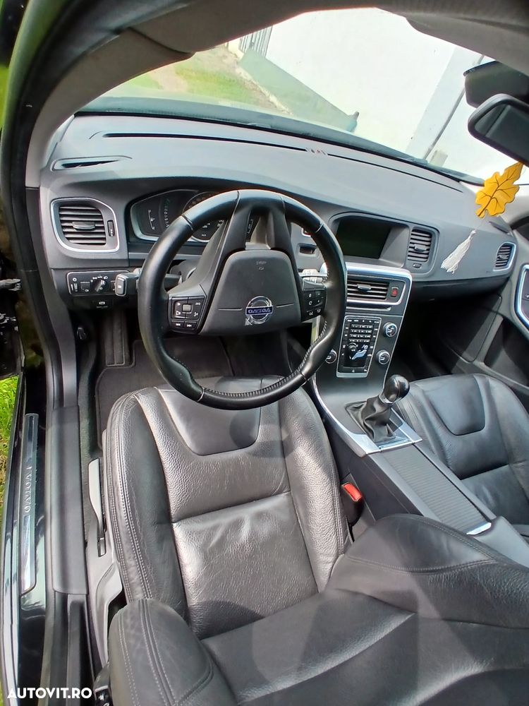 Volvo V60 D2 Start-Stop Basic - 4