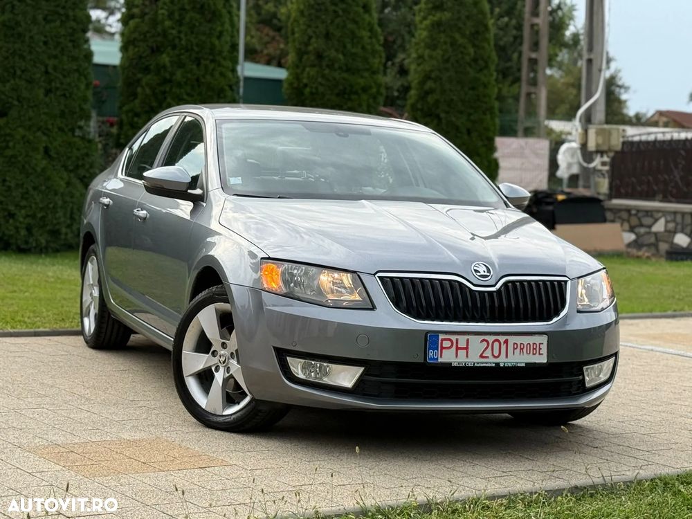 Skoda Octavia 2.0 TDI DSG Style - 2