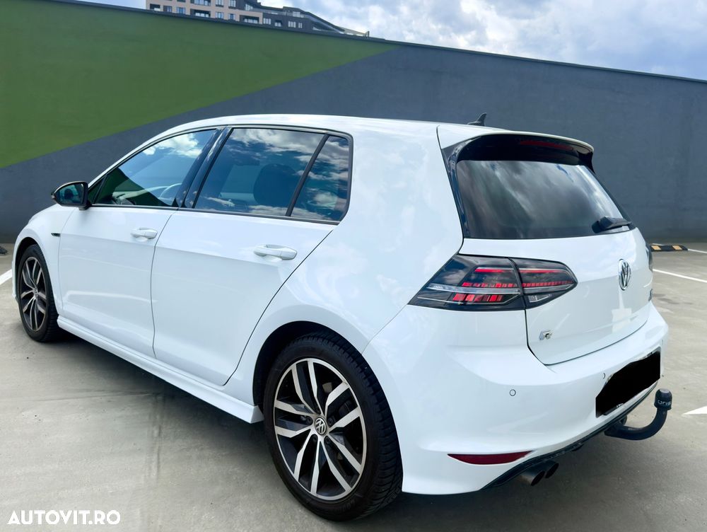 Volkswagen Golf - 4