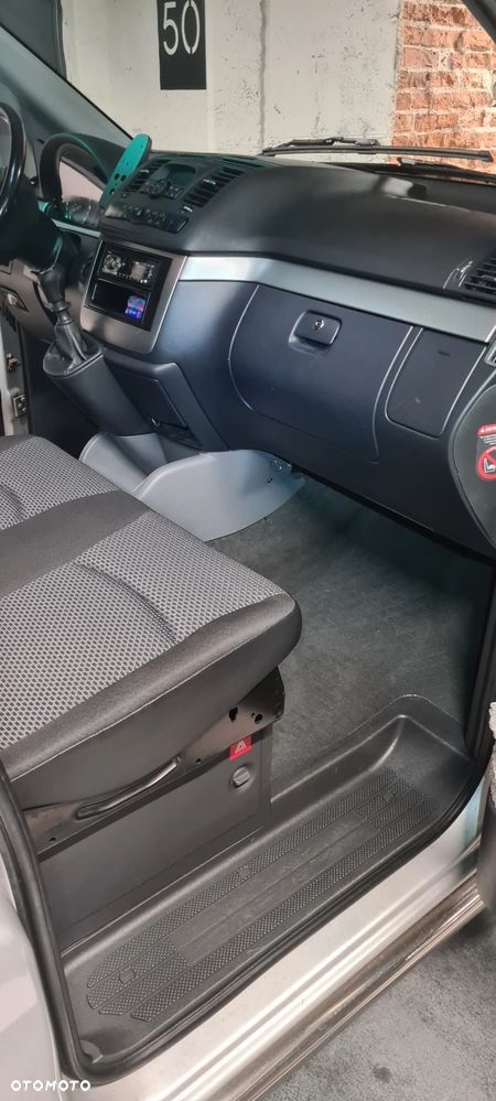 Mercedes-Benz Vito Shuttle 639.703 - 26