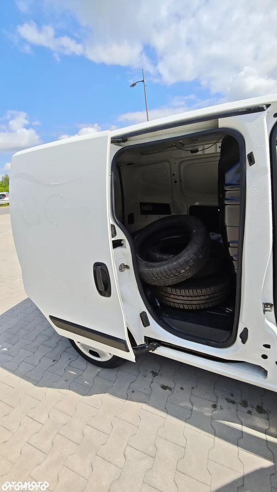 Fiat Fiorino 1.4 Easy - 9