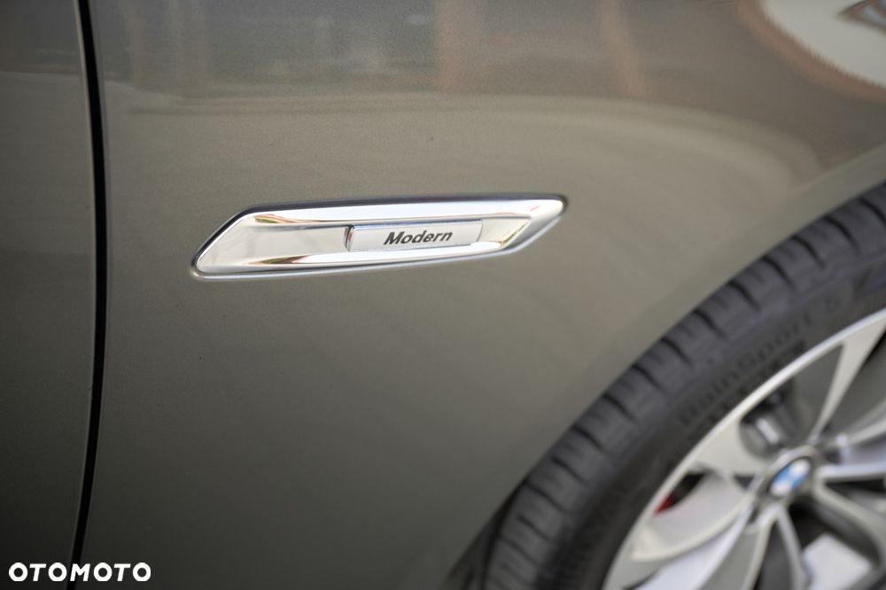 BMW Seria 5 525d xDrive Modern Line - 36