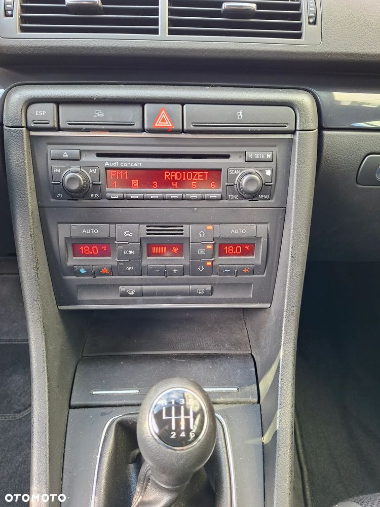 Audi A4 Avant 2.5 TDI - 14