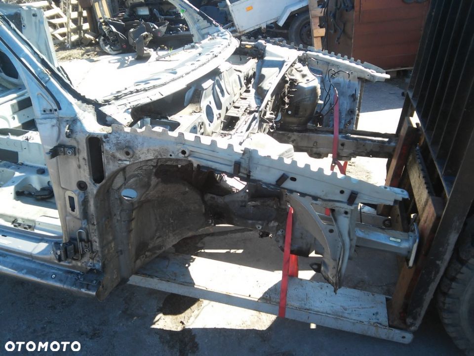 ĆWIARTKA / PODŁUŻNICA LEWA AUDI A4 B6 CABRIO LY7Q - 2