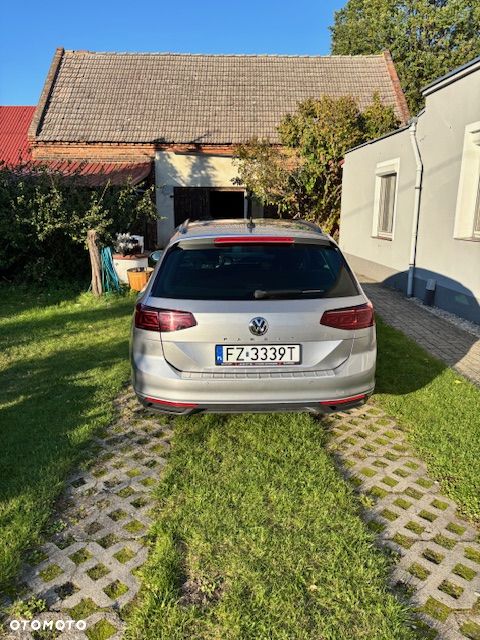 Volkswagen Passat 2.0 TDI SCR Comfortline - 6