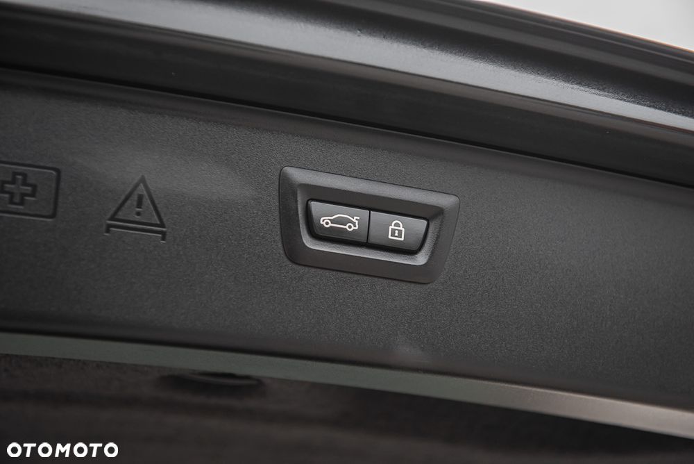 BMW Seria 5 520d - 35