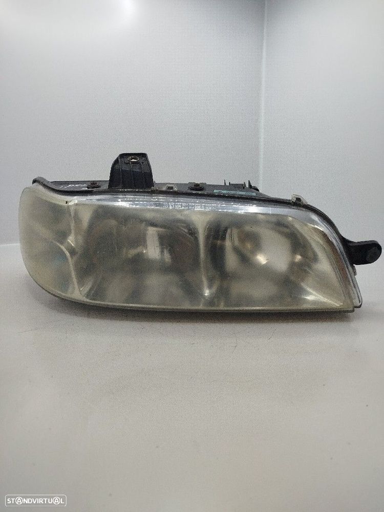 Farol/ Otica Dianteiro Dto Fiat Palio Weekend (178_) - 1