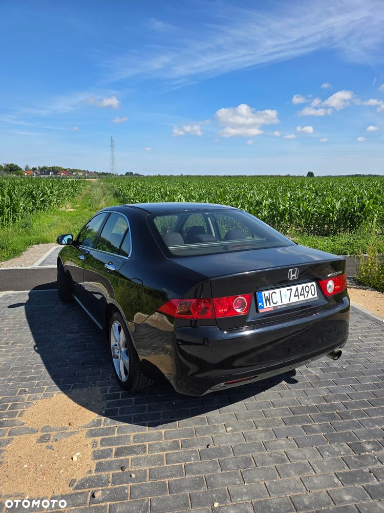 Honda Accord 2.0 Comfort - 9