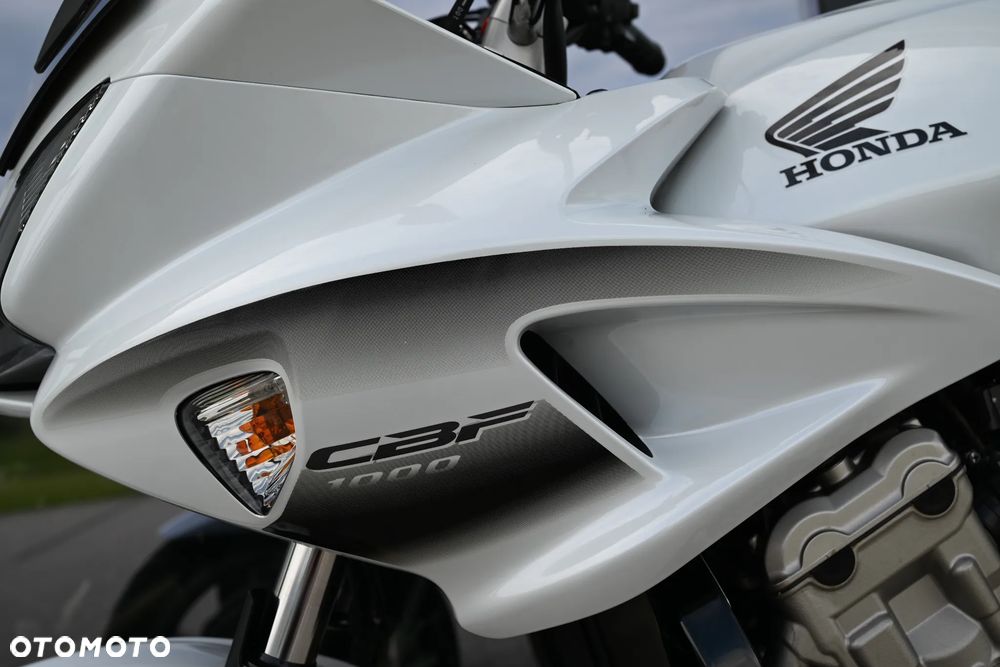 Honda CBF - 22