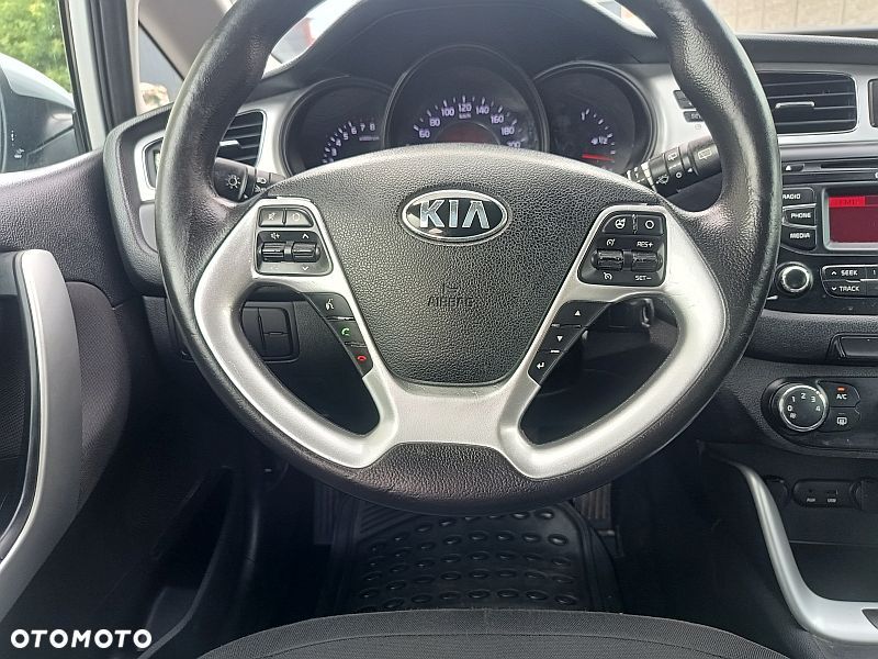 Kia Ceed 1.4 CVVT Spirit - 22