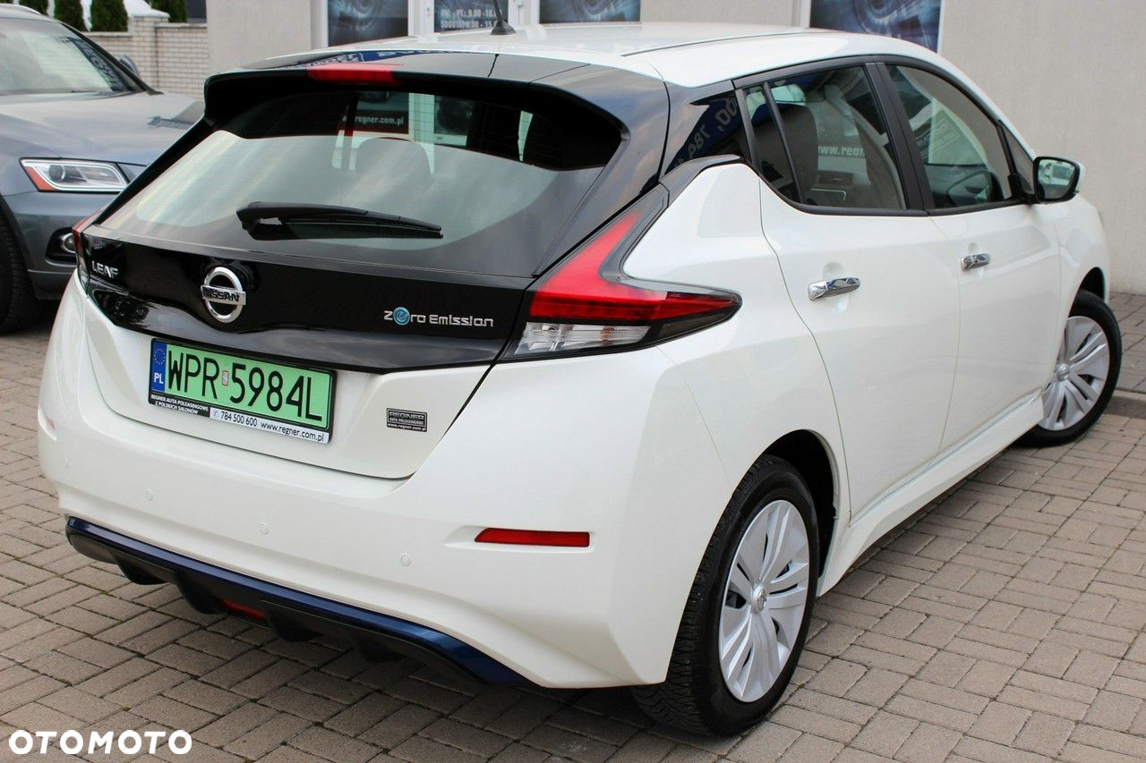 Nissan Leaf - 6