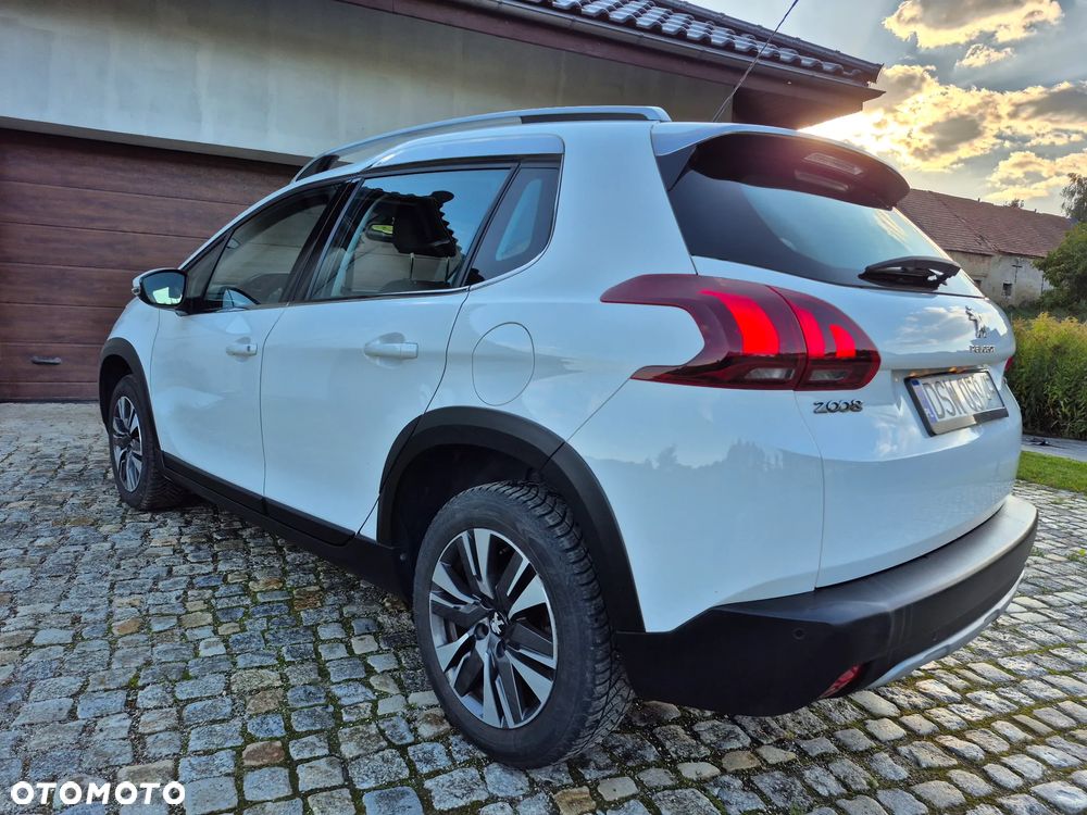 Peugeot 2008 1.6 BlueHDi Allure - 11