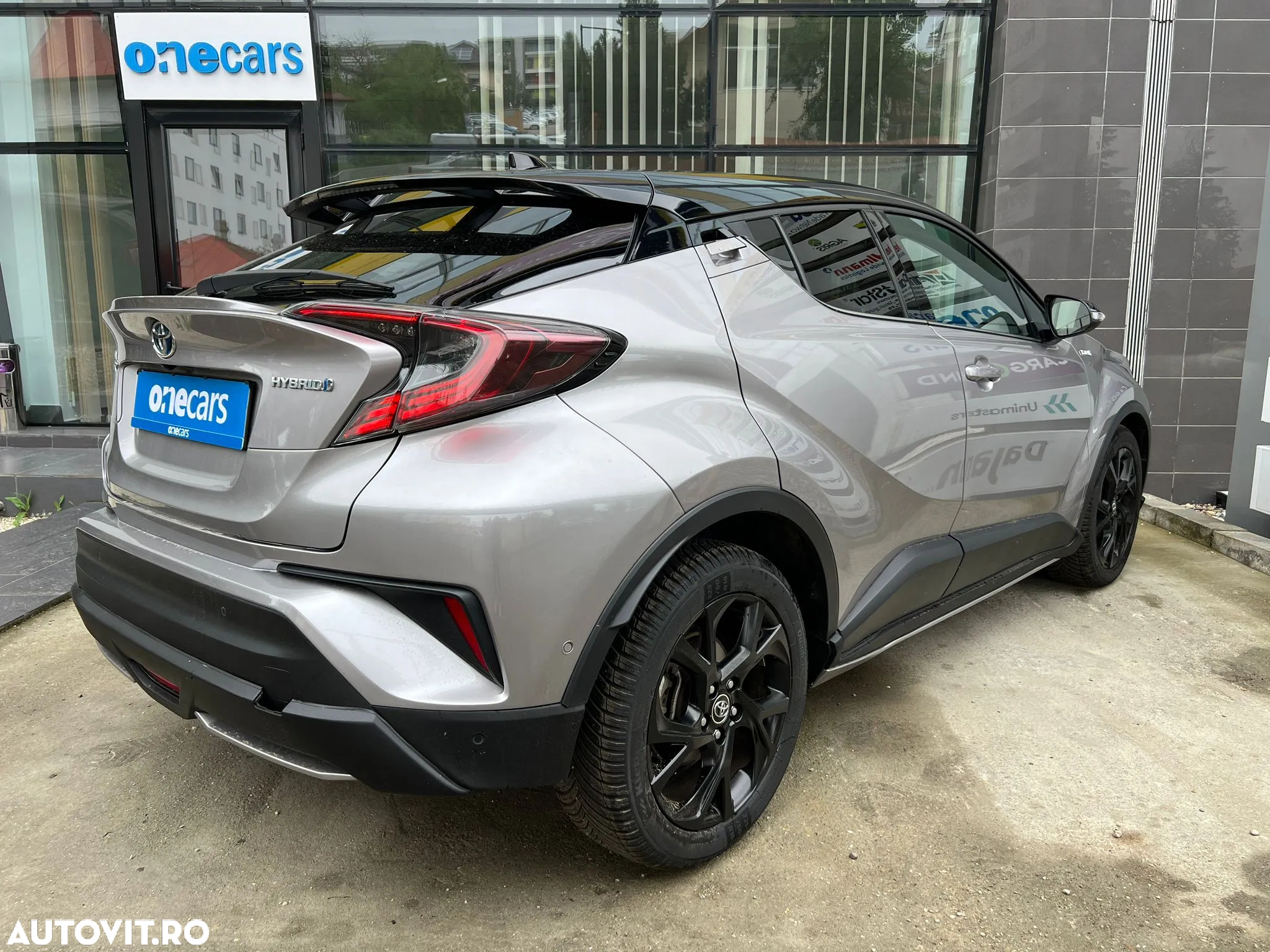 Toyota C-HR - 3