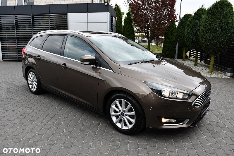 Ford Focus 1.5 EcoBlue Start-Stopp-System TITANIUM DESIGN - 4