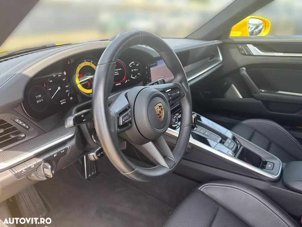 Porsche 911 Carrera S - 9