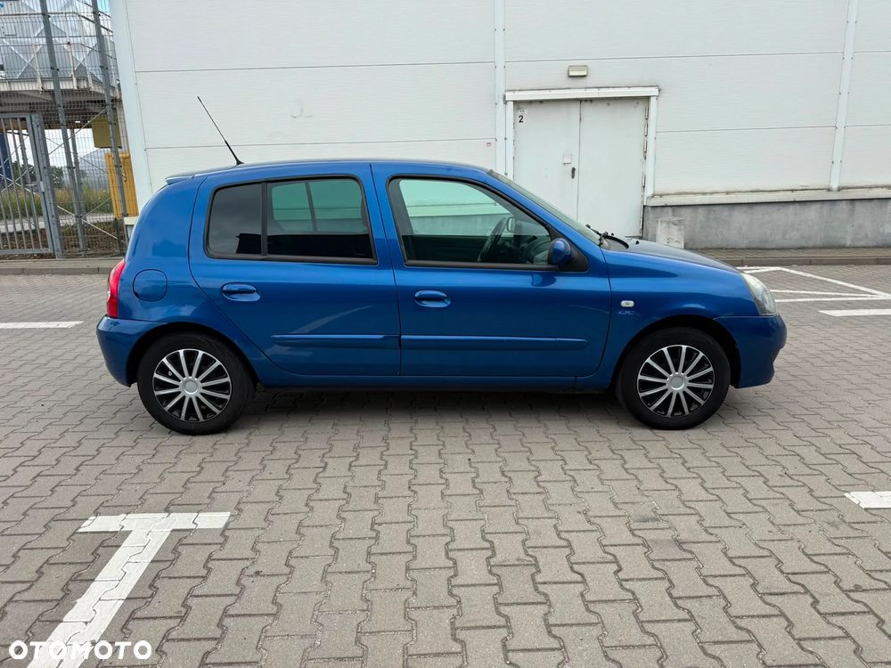 Renault Clio 1.2 16V Campus Extreme - 4
