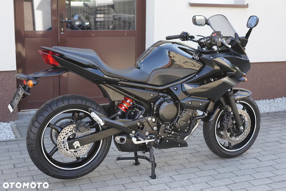 Yamaha XJ - 4