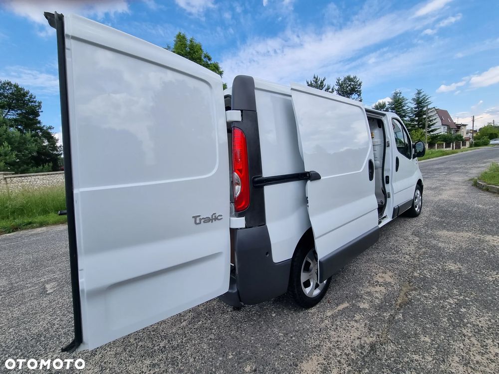 Renault Trafic - 17