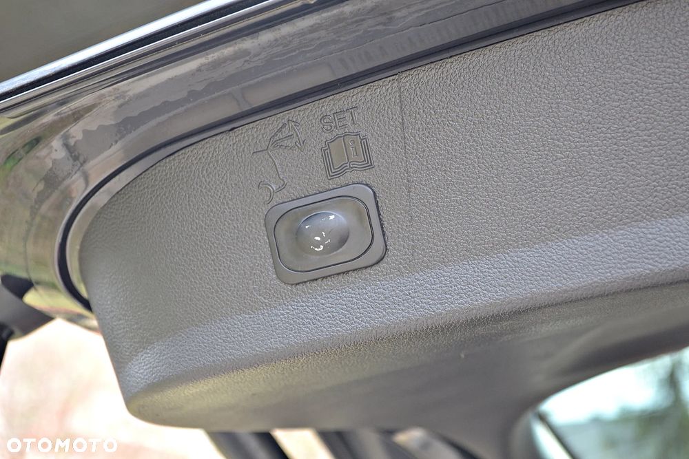 Ford Kuga 2.0 TDCi 4x4 Individual - 29