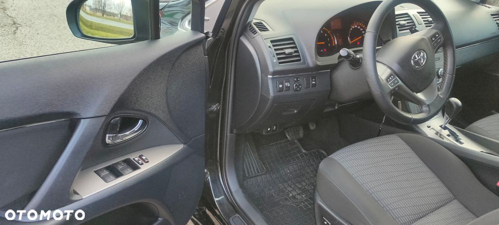 Toyota Avensis 1.8 Multidrive Edition - 17