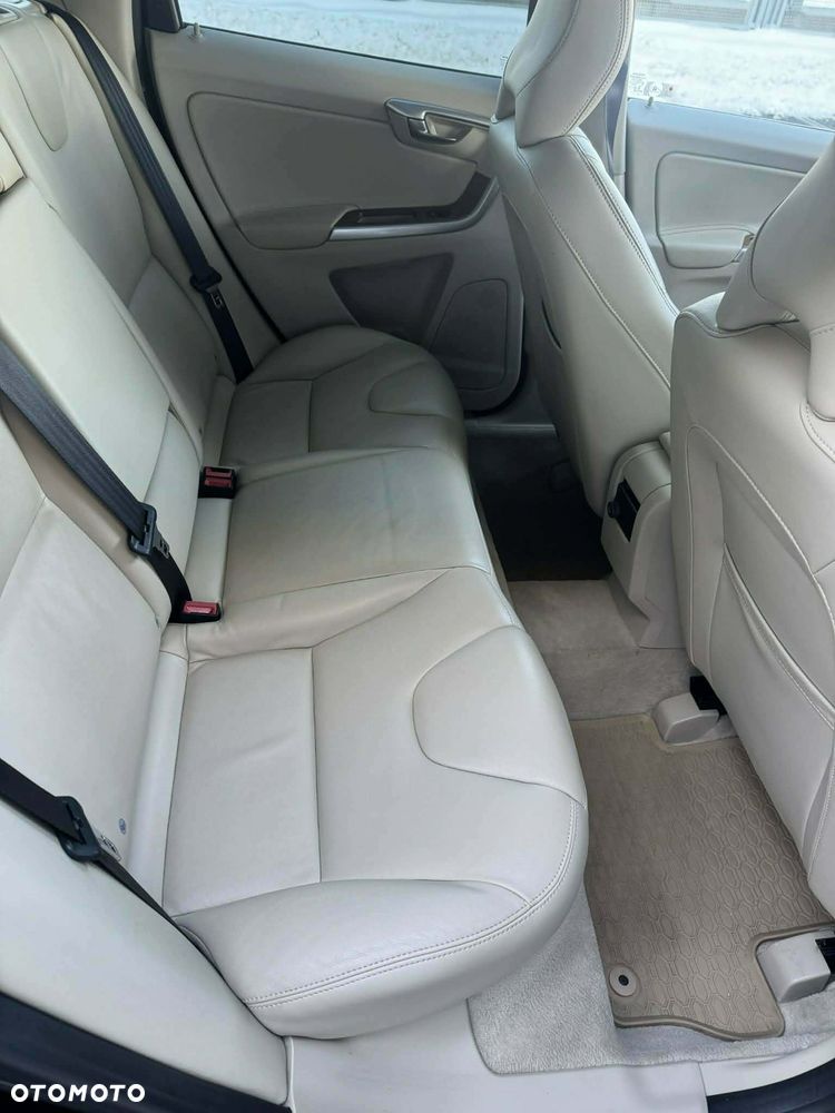 Volvo XC 60 D4 Drive-E Momentum - 13