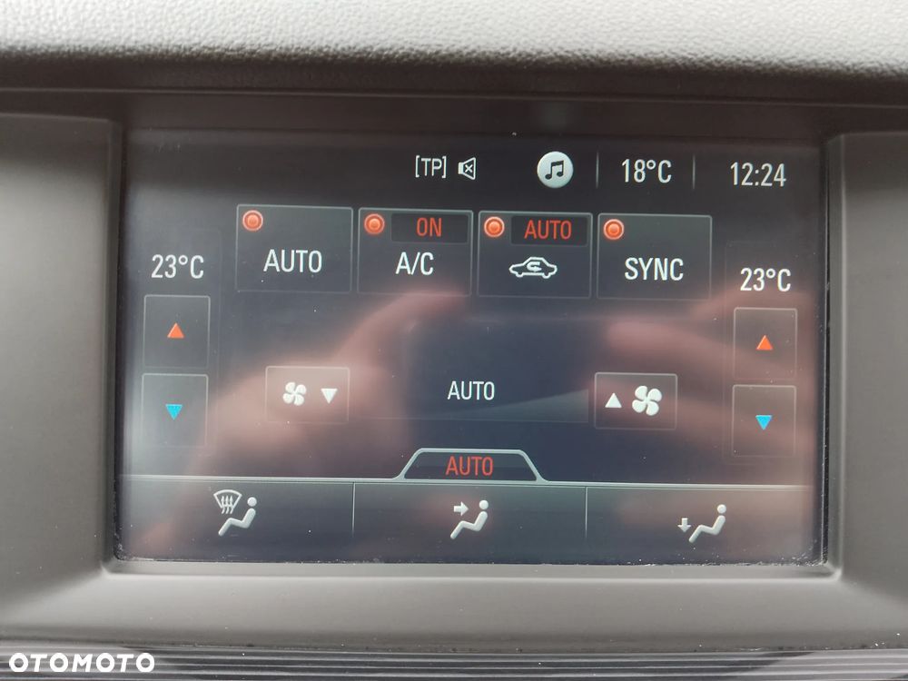 Opel Insignia 1.5 T Elite S&S - 12