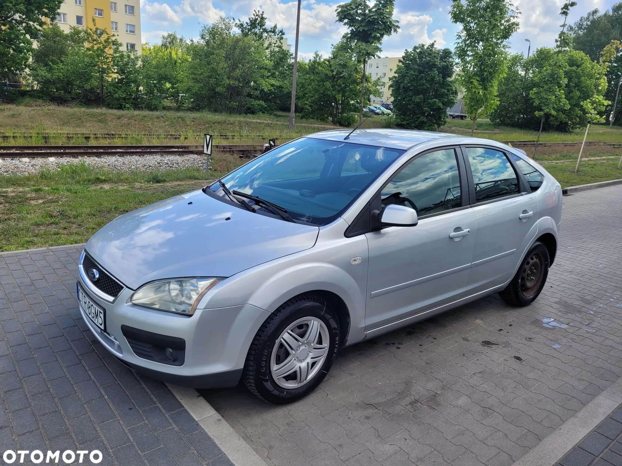 Ford Focus 1.6 16V Ambiente - 1