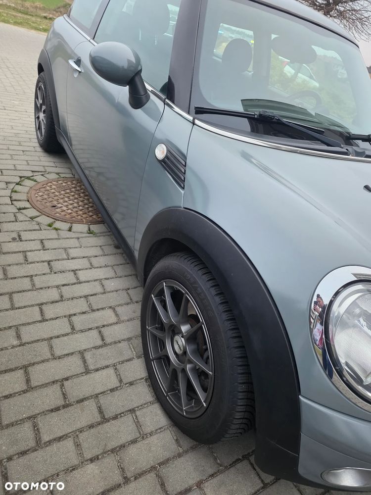 MINI ONE Minimalism - 5