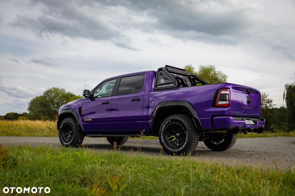 RAM 1500 5.7 Crew Cab Bighorn - 21