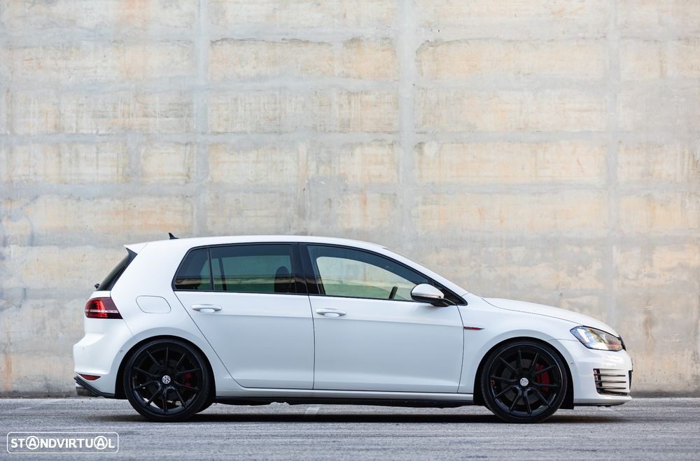 VW Golf 2.0 TSi GTi DSG Performance - 2