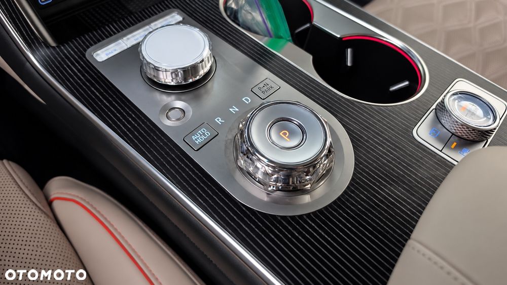 Genesis GV80 - 38